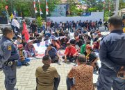 Dukung MK, Tolak Revisi RUU Pilkada, Massa Aksi Demo Kantor KPUD NTT