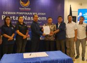 NasDem NTT Serahkan 22 SK Cakada Kabupaten/Kota se-NTT, 5 Calon Kaum Perempuan