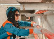 Mengenal Sosok ‘Kartini Tangguh’, Perempuan Penjaga Terang di Timur Indonesia